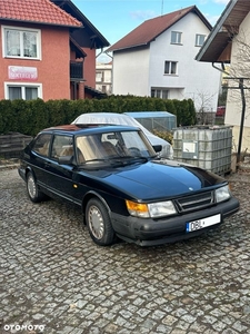 Saab 900