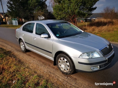 Skoda Octavia II 1.6 Mpi 102 km *klima *hak