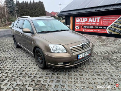 Toyota Avensis 2.0 03r