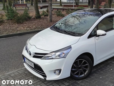 Toyota Verso 2.0 D-4D 7-Sitzer Executive