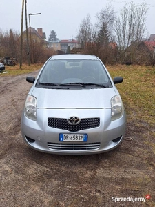 Toyota Yaris 1.0 b 08r