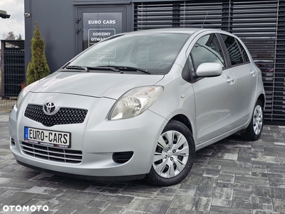 Toyota Yaris 1.3 VVT-i Sol