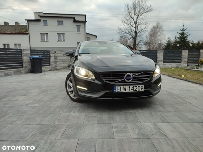 Volvo S60 D3 Geartronic Momentum