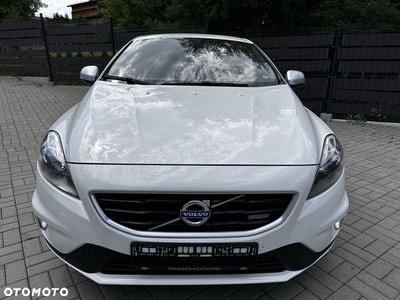 Volvo V40 D4 Drive-E R-Design Summum