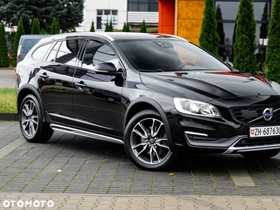 Volvo V60 Cross Country T5 AWD Summum