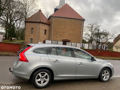 Volvo V60 D2 Drive-E Momentum