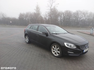 Volvo V60 T3 Drive-E Momentum