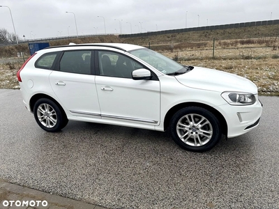 Volvo XC 60 T5 Drive-E Momentum