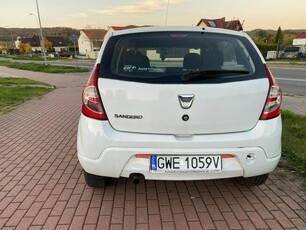 Dacia Sandero Benzyna, niski przebieg, klimatyzacja, centr. zamek, isofix, 2 kpl.kół