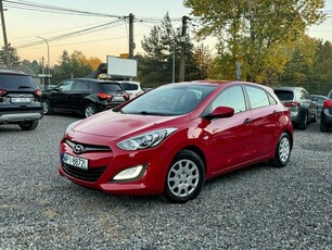 Hyundai I30 Auto z gwarancją, piękny czerwony kolor, niski przebieg, s