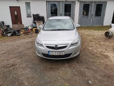 Używane Opel Astra - 25 900 PLN, 170 000 km, 2011