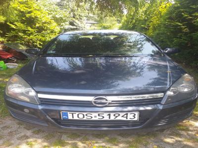 Używane Opel Astra - 9 300 PLN, 225 346 km, 2006