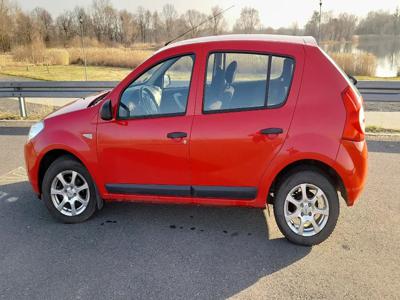 Używane Dacia Sandero - 10 000 PLN, 156 000 km, 2009