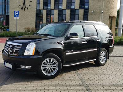 Używane Cadillac Escalade - 65 000 PLN, 220 469 km, 2007