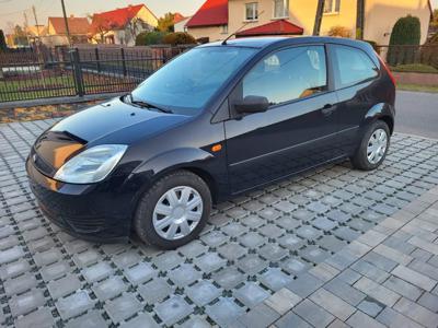 Używane Ford Fiesta - 7 999 PLN, 175 839 km, 2004