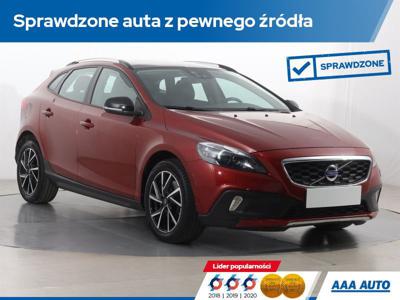 Używane Volvo V40 - 71 500 PLN, 70 632 km, 2015