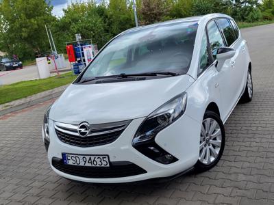 Używane Opel Zafira - 54 700 PLN, 64 711 km, 2016