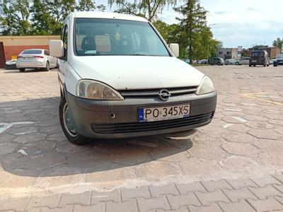 Używane Opel Combo - 6 027 PLN, 166 826 km, 2009