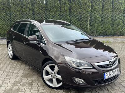 Używane Opel Astra - 31 500 PLN, 176 000 km, 2011