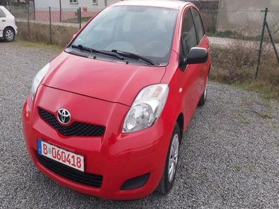 Używane Toyota Yaris - 15 900 PLN, 179 300 km, 2009