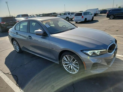 330e xDrive PHEV