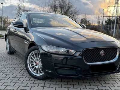 Jaguar XE Sedan 2.0 i4 163KM 2018