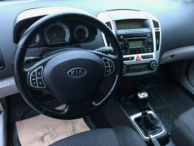 Kia Cee'd 1.6crdi, 115KM, klimatronic, zarejestrowany.