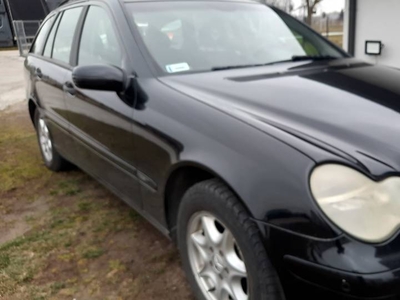 Mercedes Benz C 200 150KM