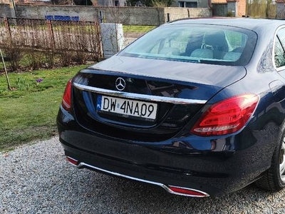 Mercedes Benz C class E205 piękne wnętrze