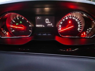 Peugeot 208 1.2 benzyna 82tys.km stan idealny ks.serwisowa f