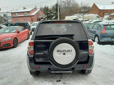 Suzuki Grand Vitara 1.6i 4X4 klima alufelgi orurowana stan BDB