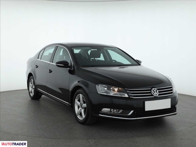 Volkswagen Passat 1.8 158 KM 2011r. (Piaseczno)