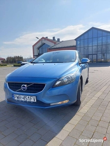 Volvo V40 Drive-e II gen HAK 2.0 120KM super stan