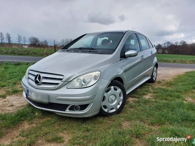 MERCEDES-BENZ B180 2.0 CDI 6-biegowy pełne wyposażenie.