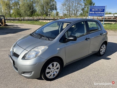 Toyota Yaris 1.0 BENZYNA Zarejestrowana Klimatyzacja TOP