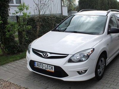 Hyundai i30 I CW Facelifting 1.4 DOHC 109KM 2011