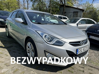 Hyundai i40 1,6 benzyna bezwypadkowy serwis