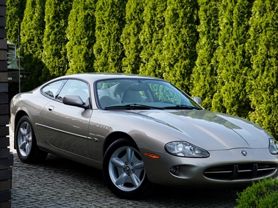 Jaguar XK I Coupe 4.0 284KM 1997