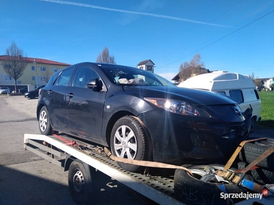 Mazda 3 1.6 benzyna 105 km , sprowadzony, klimatyzacja