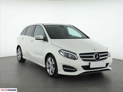 Mercedes B-klasa 1.5 107 KM 2016r. (Piaseczno)