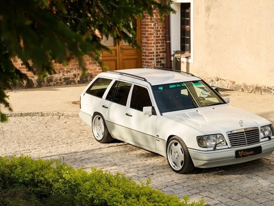 Mercedes Klasa E W124 1993