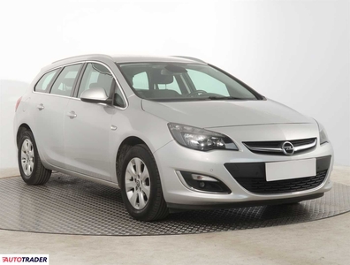 Opel Astra 1.6 108 KM 2015r. (Piaseczno)