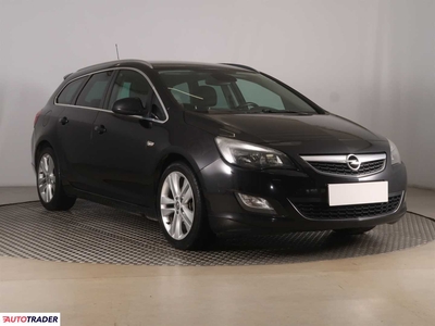 Opel Astra 1.7 108 KM 2011r. (Piaseczno)