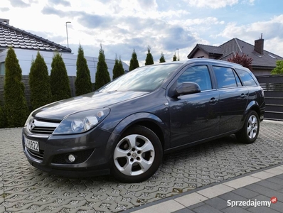 Opel Astra H kombi 1.6 benzyna 2010r.