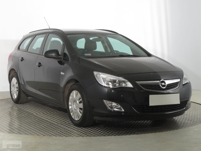 Opel Astra J , Klimatronic, Tempomat, Podgrzewane siedzienia