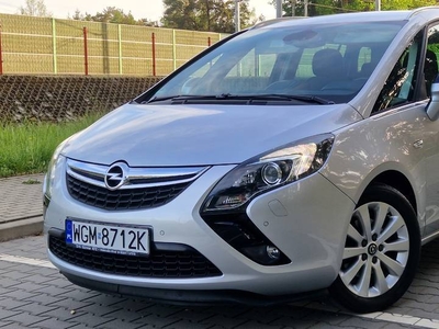 Opel Zafira 1.4 automat_Navi_Bi Xenon_7 osobowa_Bezwypadkowy