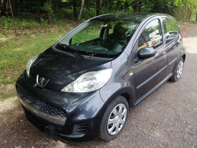 Peugeot 107 Hatchback 5d 1.0 12V 68KM 2009