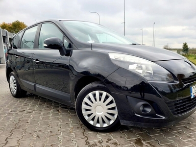 Renault Grand Scenic II Grand Scenic 1.9 dCi FAP 130KM 2010