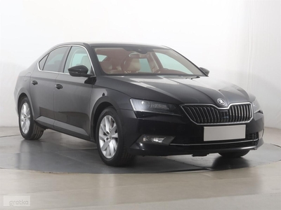 Skoda Superb III , Salon Polska, Navi, Xenon, Bi-Xenon, Klimatronic, Tempomat,