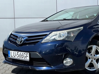 Toyota Avensis III Wagon Facelifting 2.0 D-4D 124KM 2013